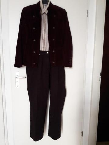 Prachtige set jasje met blouse + lange broek kleur aubergine beschikbaar voor biedingen