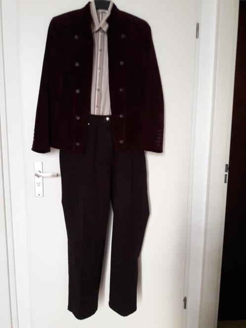 Prachtige set jasje met blouse + lange broek kleur aubergine, Kleding | Dames, Jasjes, Kostuums en Pakken, Zo goed als nieuw, Kostuum of Pak