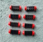 Lego trein wagon wielen Rood (verkleurd) + as blokje Zwart., Kinderen en Baby's, Speelgoed | Duplo en Lego, Ophalen of Verzenden