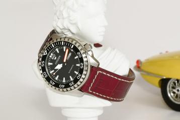 CITIZEN duikhorloge 100m, SEIKO diver, Raymond Weil Klassiek beschikbaar voor biedingen