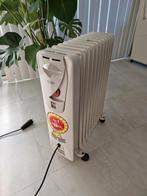 Delonghi olie gevulde elektrische radiator, Doe-het-zelf en Verbouw, Verwarming en Radiatoren, 30 tot 80 cm, Gebruikt, Radiator