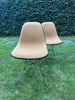 Herman Miller - Vitra eames fiberglas mofel DSR, Huis en Inrichting, Stoelen, Ophalen, Vintage jaren 60, Twee, Bruin