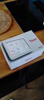 Toon slimme thermostaat - Compleet met accessoires, Ophalen of Verzenden, Slimme thermostaat, Zo goed als nieuw