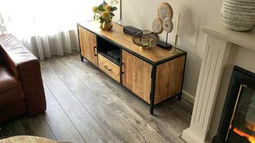 Tv meubel Frankfurt , Mango en metaal 150 cm beschikbaar voor biedingen