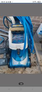 Zwembad robot doet vloer en wanden ophalen
België Limburg be, Tuin en Terras, Zwembad-toebehoren, Ophalen