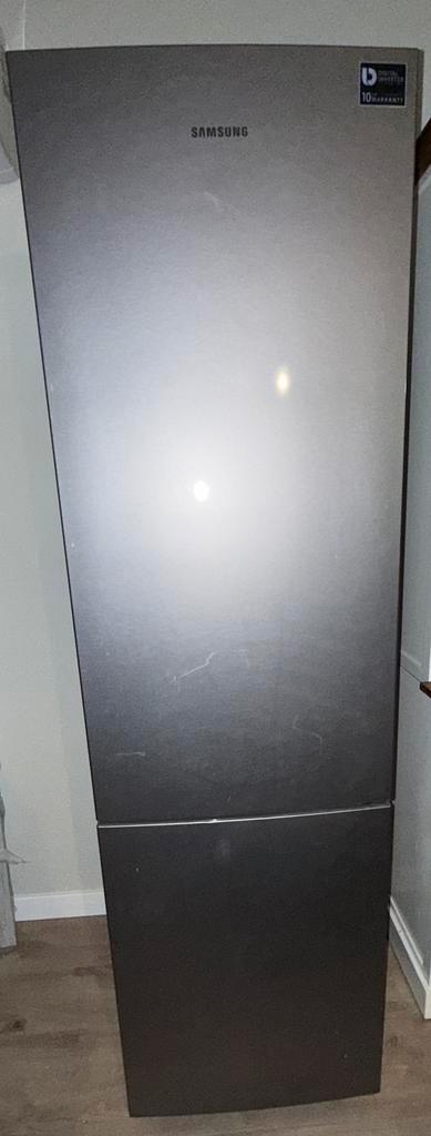 Samsung RB37J5018SA/EF koel-vriescombinatie, Witgoed en Apparatuur, Koelkasten en IJskasten, Gebruikt, Met aparte vriezer, 200 liter of meer