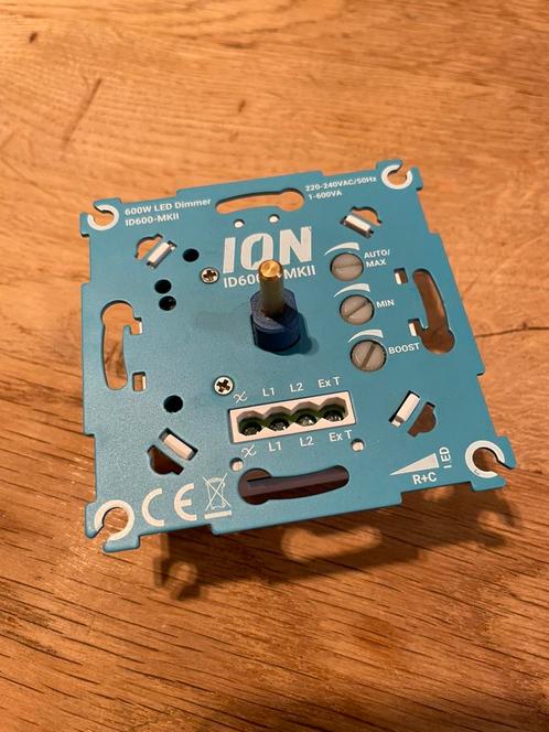 Ion 600W-MKII led dimmer, Doe-het-zelf en Verbouw, Elektra en Kabels, Zo goed als nieuw, Schakelaar, Ophalen of Verzenden
