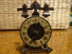 Koperen beeldje klok puntenslijper klok 7cm vintage 1970