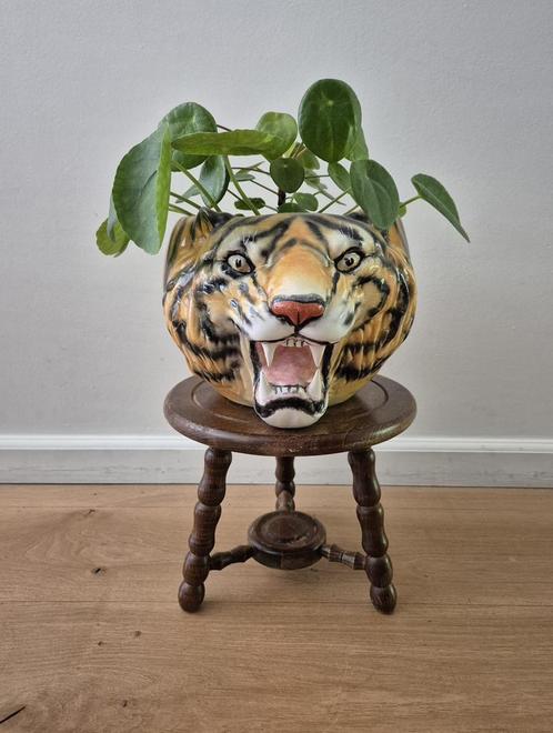 Antiek vintage krukje plantenkruk plantentafel bijzettafel, Huis en Inrichting, Krukjes, Zo goed als nieuw, Hout, Ophalen of Verzenden