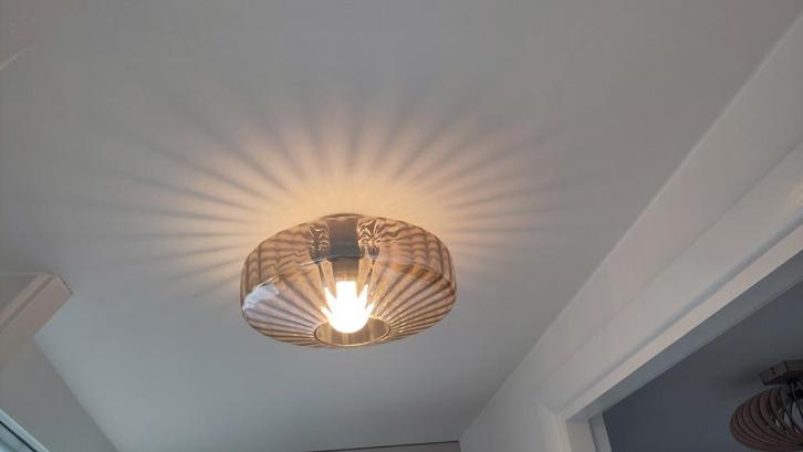 2 stuks Olucia Sevda amber plaffoniere (nieuw in doos), Huis en Inrichting, Lampen | Plafondlampen, Nieuw, Ophalen of Verzenden