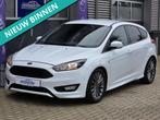 Ford Focus 1.0 EcoBoost 125pk ST-Line nw distributie!, Auto's, Gebruikt, Zwart, Wit, Handgeschakeld