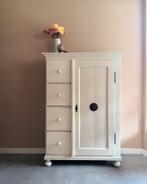 Antieke vintage grenenhouten meidenkast broodkast spekkast, Ophalen, Zo goed als nieuw