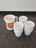 Vintage Arcopal kan met melkbekers, Overige typen, Ophalen of Verzenden, Overige stijlen, Glas