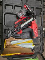 Milwaukee CN15GA Accu Tacker - 5Ah + 2Ah Accu's, Doe-het-zelf en Verbouw, Gereedschap | Overige machines, Ophalen, Gebruikt