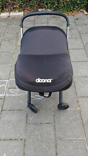 Doona kinderwagen en autostoel 2 in 1 beschikbaar voor biedingen