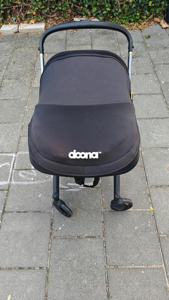 Doona kinderwagen en autostoel 2 in 1, Kinderen en Baby's, Kinderwagens en Combinaties, Zo goed als nieuw, Overige merken, Ophalen