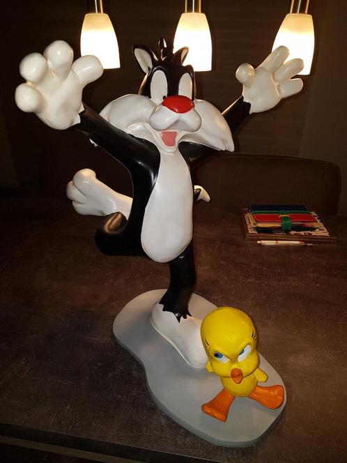 Looney Tunes Sylvester Rent Achter Tweety Aan Groot Beeld, Verzamelen, Stripfiguren, Zo goed als nieuw, Beeldje of Figuurtje, Looney Tunes