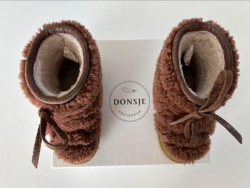 Donsje schoenen maat 23 incl doos beschikbaar voor biedingen