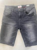 Vingino short mt 170, Kleding | Heren, Spijkerbroeken en Jeans, Ophalen of Verzenden, Zo goed als nieuw