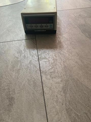 Druck display beschikbaar voor biedingen