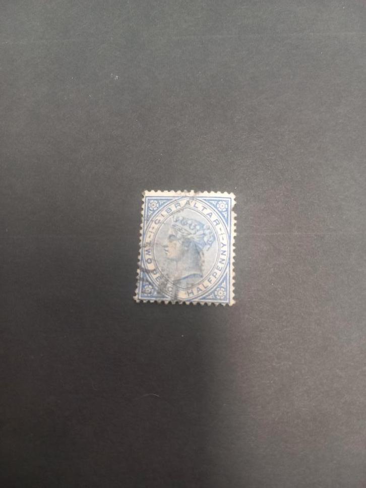 Gibraltar two half penny postzegel, Verzamelen, Overige Verzamelen, Ophalen of Verzenden