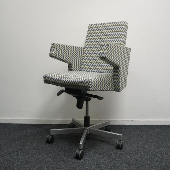 Cowerk Kluptoo Shoot Vergaderstoelen | Gestreept Motief, Huis en Inrichting, Stoelen, Gebruikt, Vier, Metaal, Stof, Overige kleuren