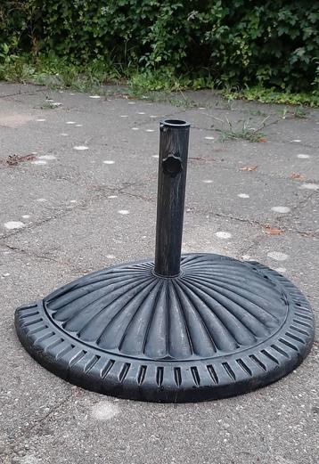 Balkonparasolvoet  beschikbaar voor biedingen