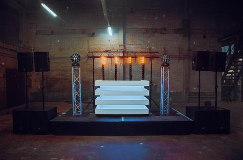DJ Booth Te Huur!, Hobby en Vrije tijd, Feestartikelen | Verhuur, Nieuw, Overige, Ophalen of Verzenden