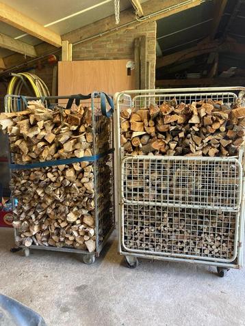 1,9M2 schoon haardhout, gekloofd, beschikbaar voor biedingen