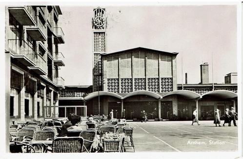 Ansichtkaart Station Arnhem, Verzamelen, Ansichtkaarten | Nederland, Gelopen, Gelderland, 1940 tot 1960, Ophalen of Verzenden