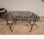 Design klassieker Ikea glastafel vingerprint, Huis en Inrichting, Ophalen, Zo goed als nieuw, 75 cm of meer, 60 cm of meer