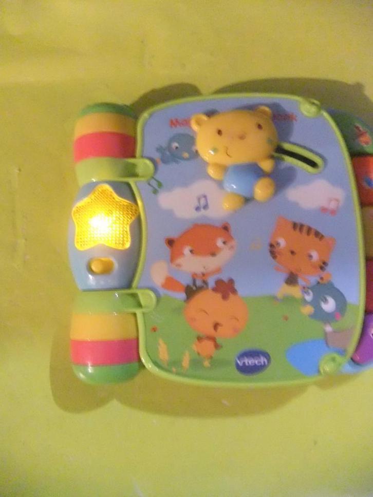 VTECH MAGISCH LIEDJESBOEK OPBRENGST VOEDSELBANK!, Kinderen en Baby's, Speelgoed | Vtech, Gebruikt, 6 maanden tot 2 jaar, Ophalen