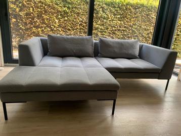 Nuuck Rikke Sofa Hoekbank met Chaiselounge beschikbaar voor biedingen