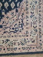 Vintage wollen vloerkleed wat sleets, Heikant 21 Kaatsheuvel, 100 tot 150 cm, Belle Vieille Brocante, 200 cm of meer