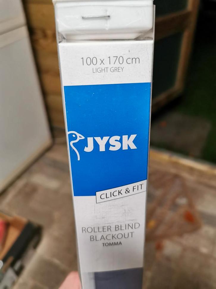 JYSK Rolgordijn Verduisterend 100x170cm Grijs, Huis en Inrichting, Stoffering | Gordijnen en Lamellen, Nieuw, 150 tot 200 cm, 50 tot 100 cm