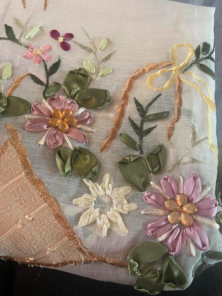 Vintage antiek geborduurd embroid kleed zijde tafelkleed, Antiek en Kunst, Antiek | Kleden en Textiel, Ophalen of Verzenden