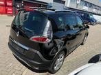 Renault Scénic 1.2 TCe Bose,Pano,Cruise,Navi,Lane control, Voorwielaandrijving, Gebruikt, Zwart, 4 cilinders