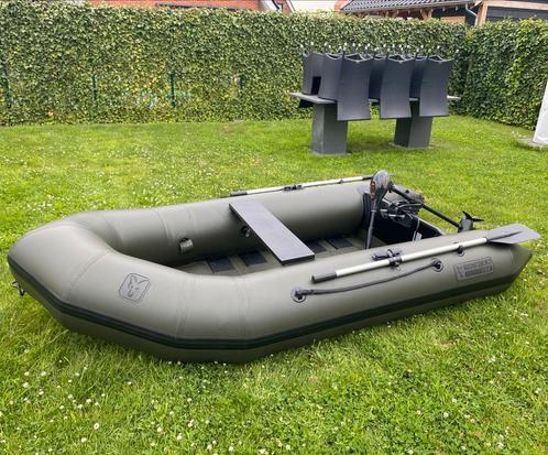 LAATSTE KANS Rubberboot FOX EOS 300 + FOX 45lbs elektromotor, Watersport en Boten, Hengelsport | Karpervissen, Zo goed als nieuw