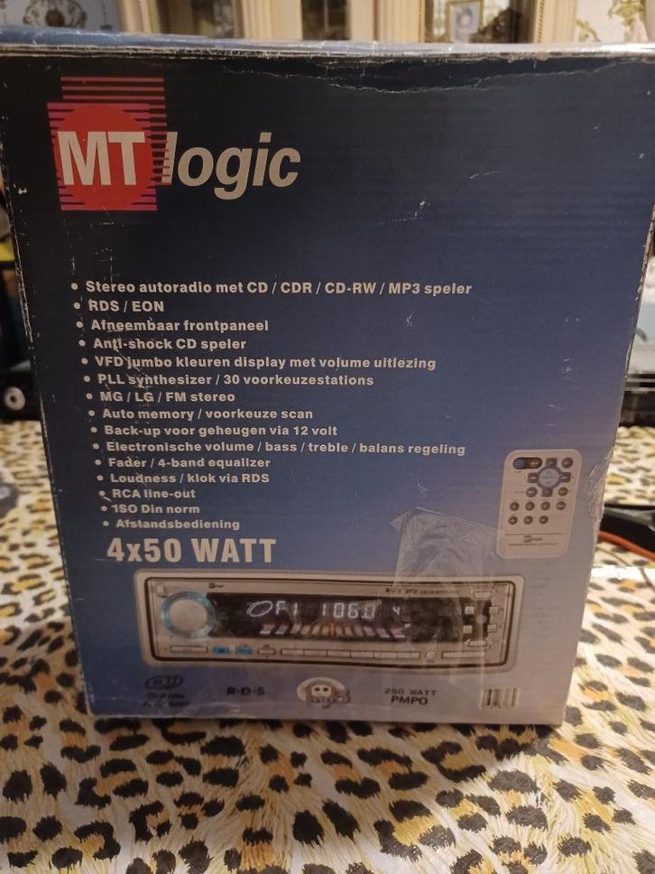 MT LOGIC , autoradio / cd speler met zeer veel functies, Auto diversen, Autoradio's, Zo goed als nieuw, Ophalen