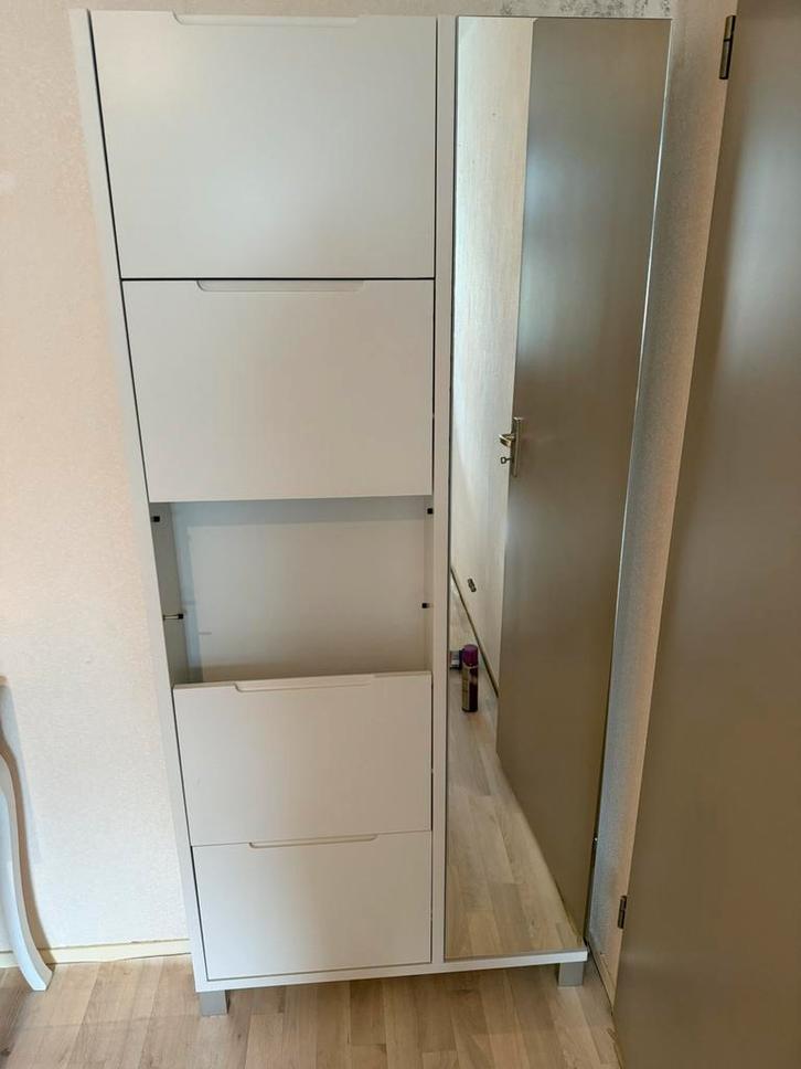 GRATIS OPHALEN Handige schoenenkast met spiegel, Huis en Inrichting, Kasten | Vitrinekasten, Zo goed als nieuw, 150 tot 200 cm