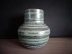 Vaasje groen gestreept, Antiek en Kunst, Antiek | Keramiek en Aardewerk, Ophalen of Verzenden