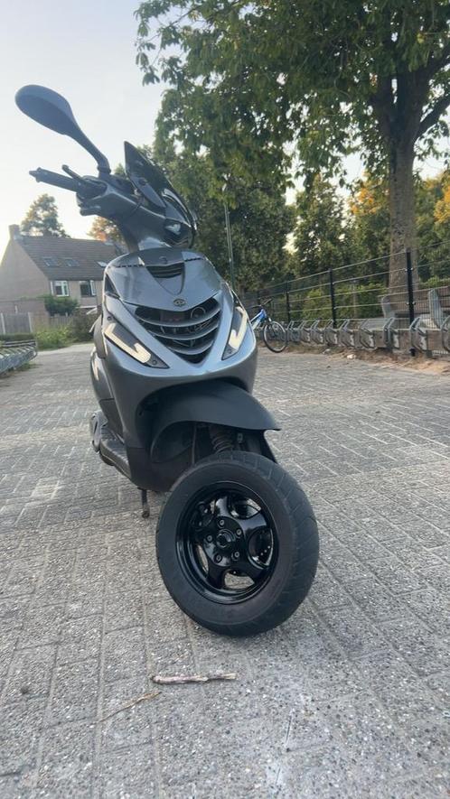 Zip 4t 50cc, Fietsen en Brommers, Scooters | Piaggio, Gebruikt, Zip, Maximaal 45 km/u, Benzine, Ophalen of Verzenden