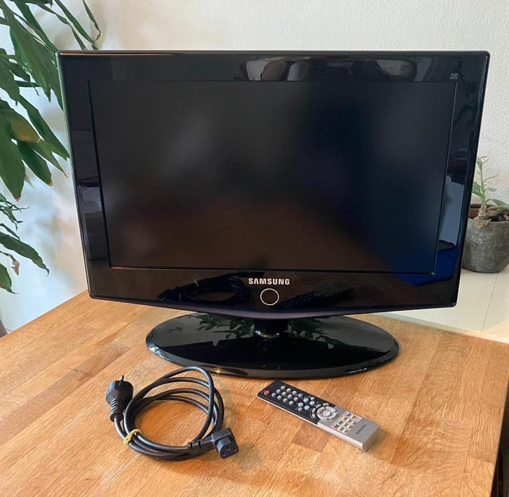 Samsung LCD tv, Audio, Tv en Foto, Televisies, Gebruikt, LCD, 40 tot 60 cm, HD Ready (720p), Samsung, 50 Hz, Ophalen