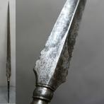 Lange Lanspunt met driehoekig blad uit Indonesie TB1 Tombak, Ophalen of Verzenden