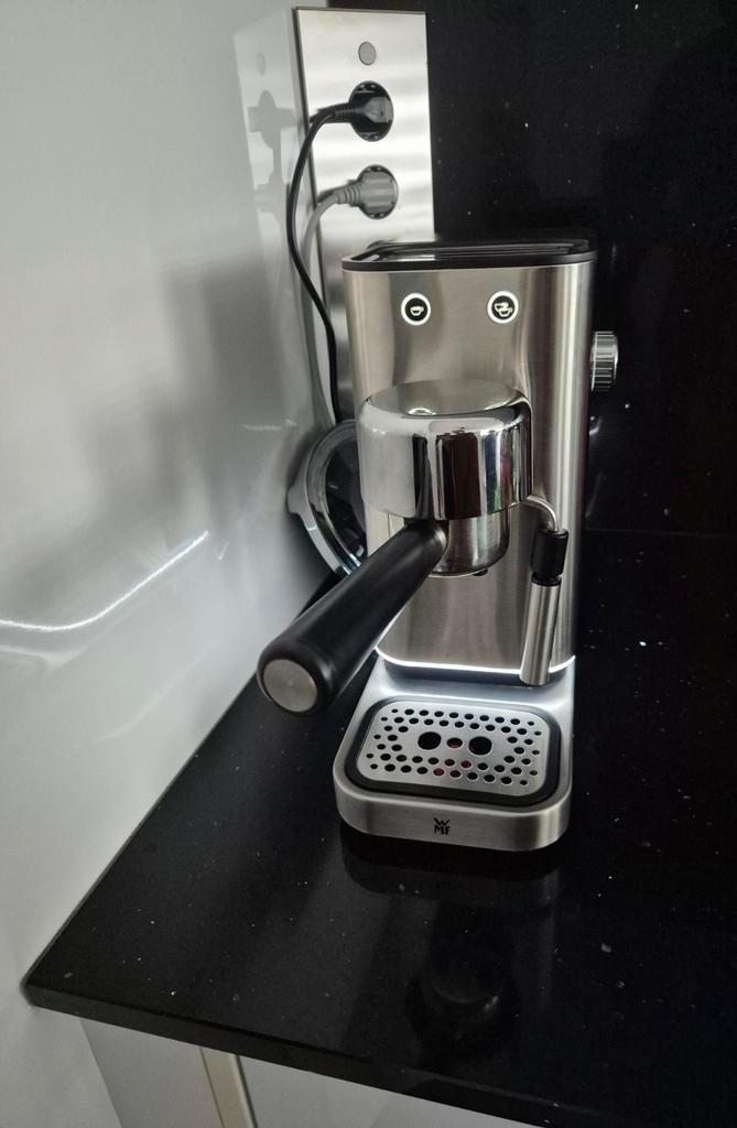 WMF Lumero Pistonmachine zwart/zilver., Witgoed en Apparatuur, Koffiemachine-accessoires, Zo goed als nieuw, Ophalen of Verzenden