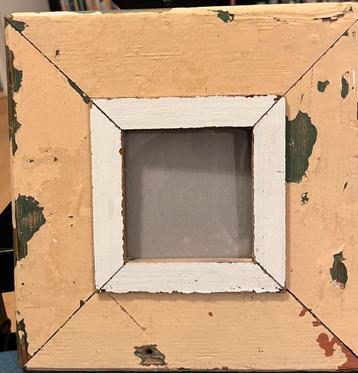 LUNA designs Benelux - vierkante fotolijst sloophout beschikbaar voor biedingen