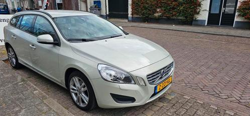 Volvo V60 2.0D3 100KW Geartronic 2012 Wit, Auto's, Volvo, Particulier, V60, Diesel, Stationwagon, Automaat, Geïmporteerd, Wit