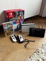 Nintendo Switch OLED Mario Kart Deluxe 8 met accesoires, Switch OLED, Met games, Ophalen of Verzenden, Zo goed als nieuw