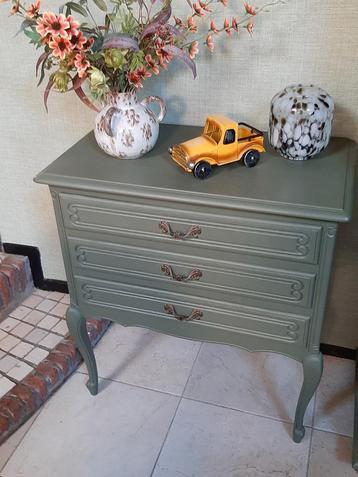 Queen Anne Ladenkast -  beschikbaar voor biedingen