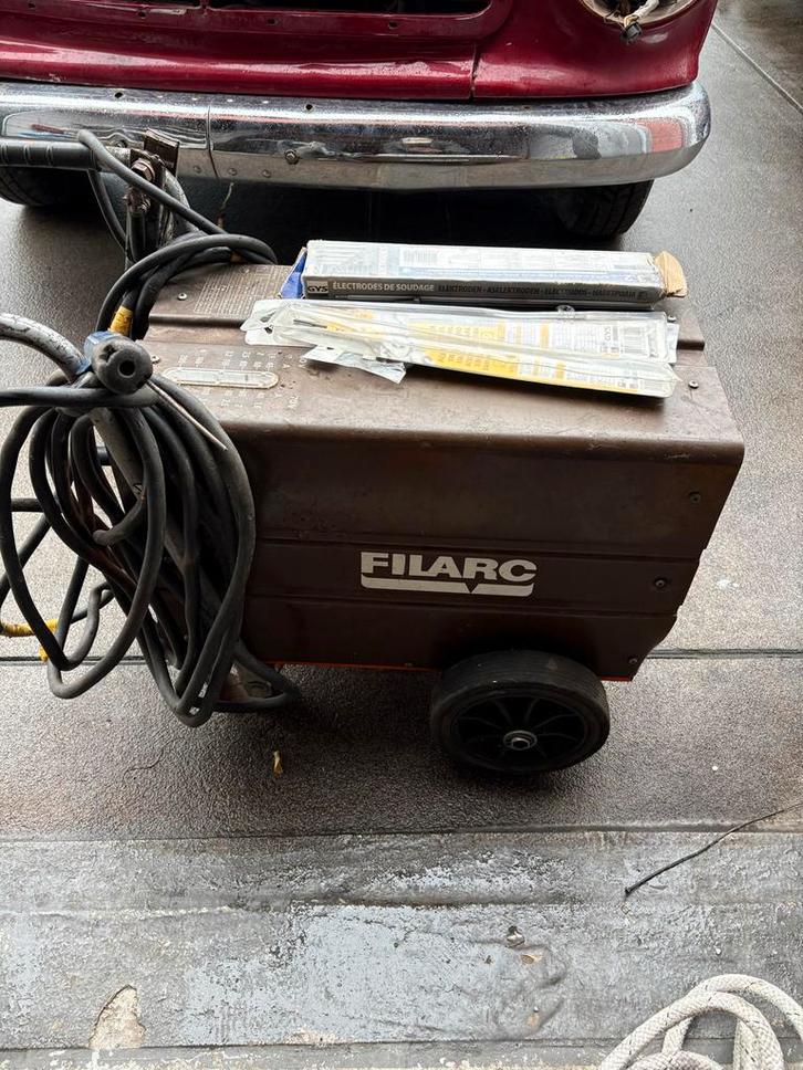 220 volt Electroden professioneel Lasapparaat, Doe-het-zelf en Verbouw, Gereedschap | Lasapparaten, Gebruikt, Elektroden, 150 tot 250 ampère